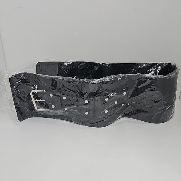 Black Wide Belt with Silver Buckle - Picture 3 of 9